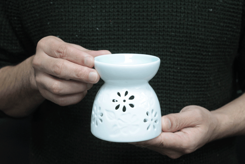 Brûleur à huile blanc classique - Fleurs et Sarcelle