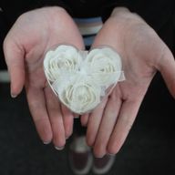Lot de 3 Roses de Savon Boite Coeur - Blanches