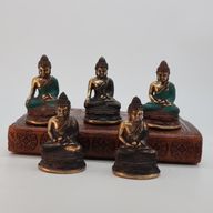 Mini Bouddha assis en méditation
