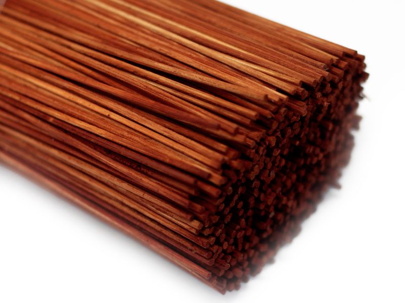 Tiges de Rotin Marron foncé environ 400/500g -25cm x 3mm
