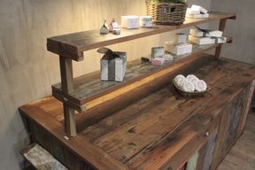 A&C Grande Table de présentation centrale 207x97x80cm