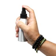 Bouteille en aluminium de 100 ml avec pompe noire