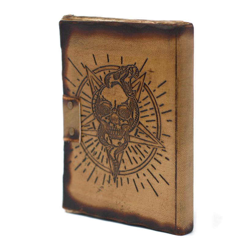 Carnet En Cuir Pentagramme et Crâne Avec Détails De Brûlures (7x5")