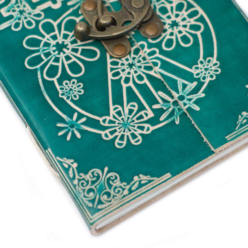 Carnet En Cuir Vert Havre De Paix Avec Verrou (7x5")
