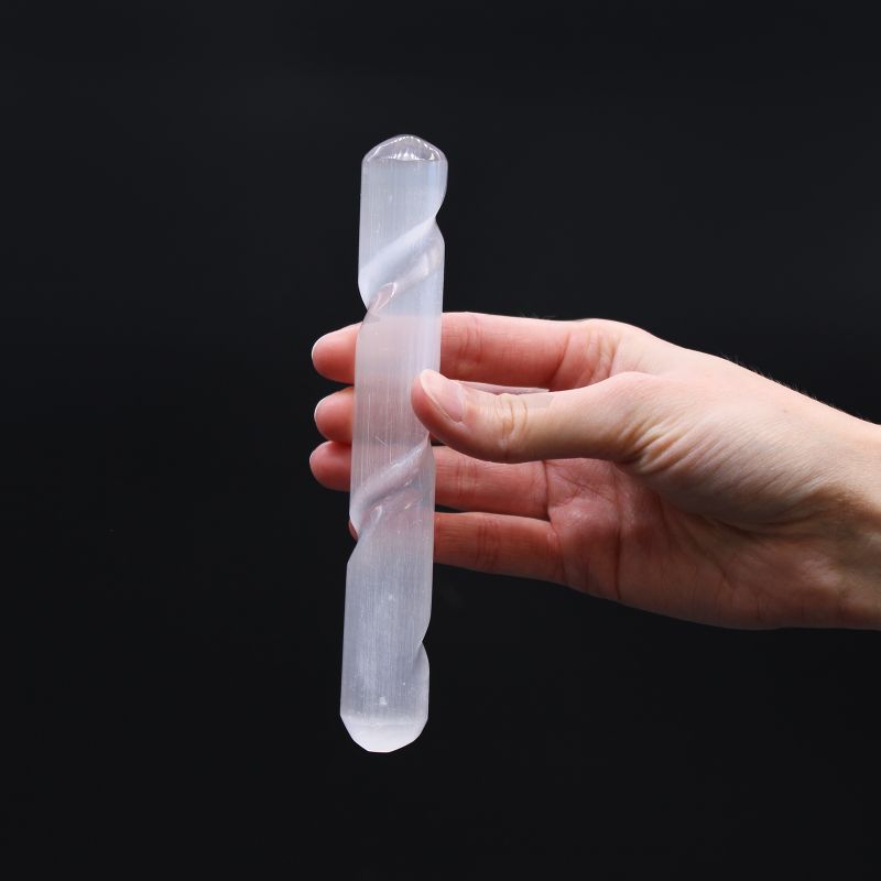 Baguette Sélénite Spirale Arrondie - 16 cm