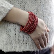 Bracelets multi-perles avec fermoir en Bois - Couleurs assorties