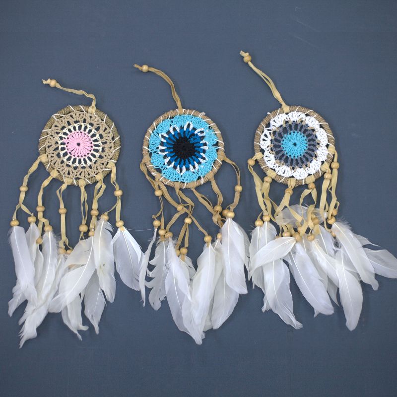 Attrape-rêves en macramé bleu pastel 9cm (couleurs assorties)