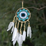 Attrape-rêves en macramé bleu pastel 12cm (couleurs assorties)