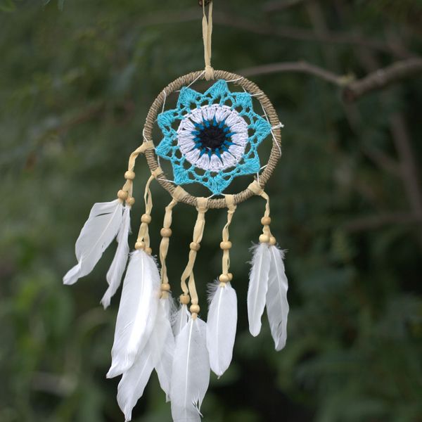 Attrape-rêves en macramé bleu pastel 12cm (couleurs assorties)