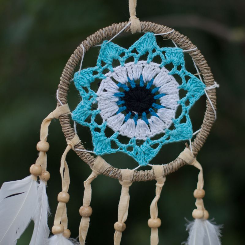 Attrape-rêves en macramé bleu pastel 12cm (couleurs assorties)