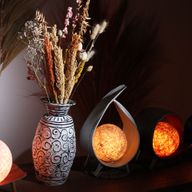 Lampe Naturelle en Noix de Coco - Enveloppe Grisée