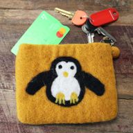 Pochette à glissière en feutre naturel (asst) - Pengouin Mignon