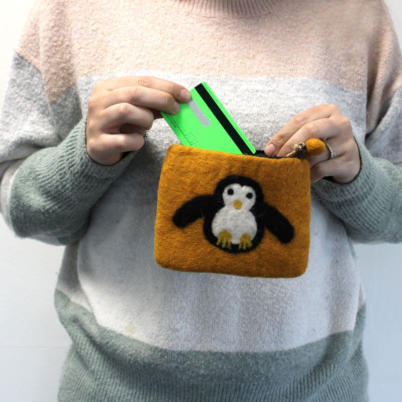 Pochette à glissière en feutre naturel (asst) - Pengouin Mignon