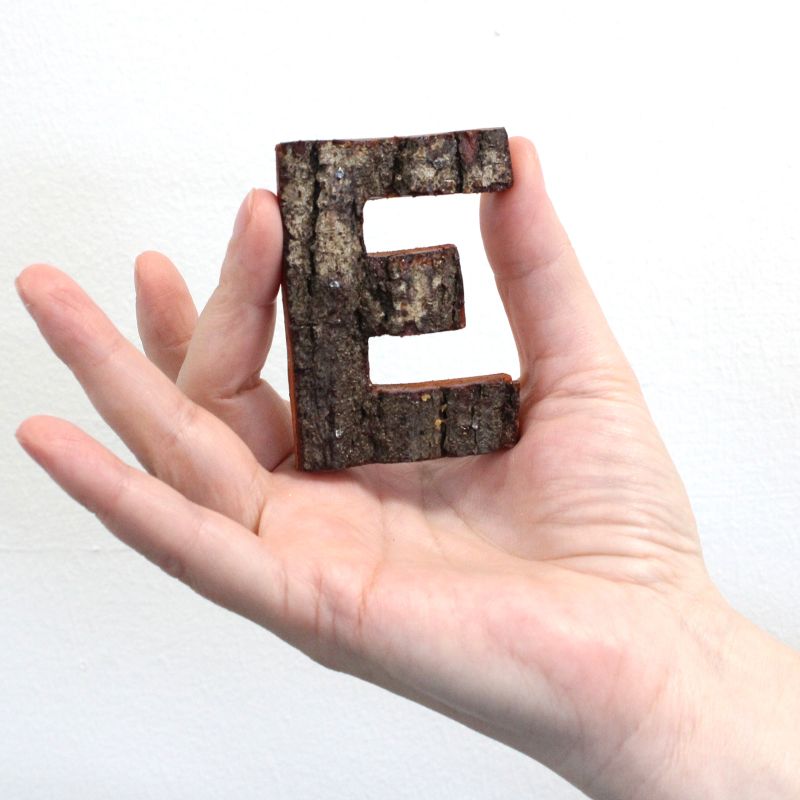 Lettre Écorce Rustique - "E" - 7cm