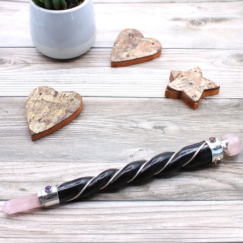 Baguette de guérison torsadée - Quartz rose argenté