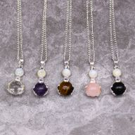 Pendentif Mains Guérisseur Pierres Précieuses - Améthyste