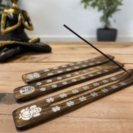 Porte-encens en Bois de Manguier Sculpté avec Finition Brûlée