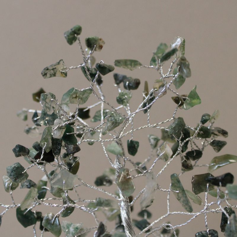 Arbre de pierres précieuses avec base en Orgonite - 160 pierres - Agate mousse