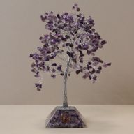 Arbre de pierres précieuses avec base en Orgonite - 320 pierres - Améthyste
