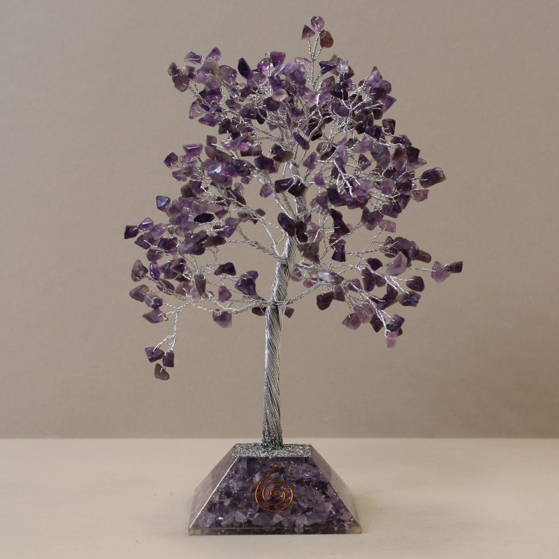 Arbre de pierres précieuses avec base en Orgonite - 320 pierres - Améthyste