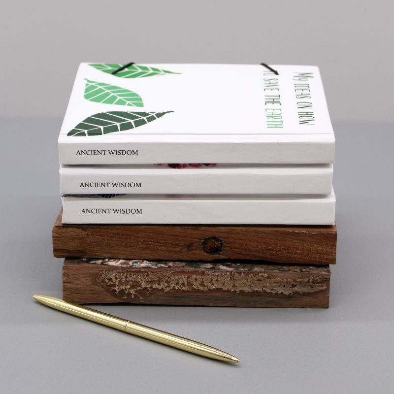 Petit Carnet à Bandoulière - Feuilles Sur Le même Arbre