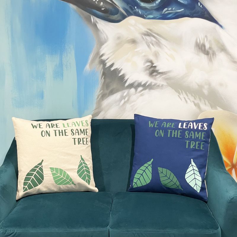 Housse de coussin en coton imprimé - We are Leaves - Jaune, bleu et naturel