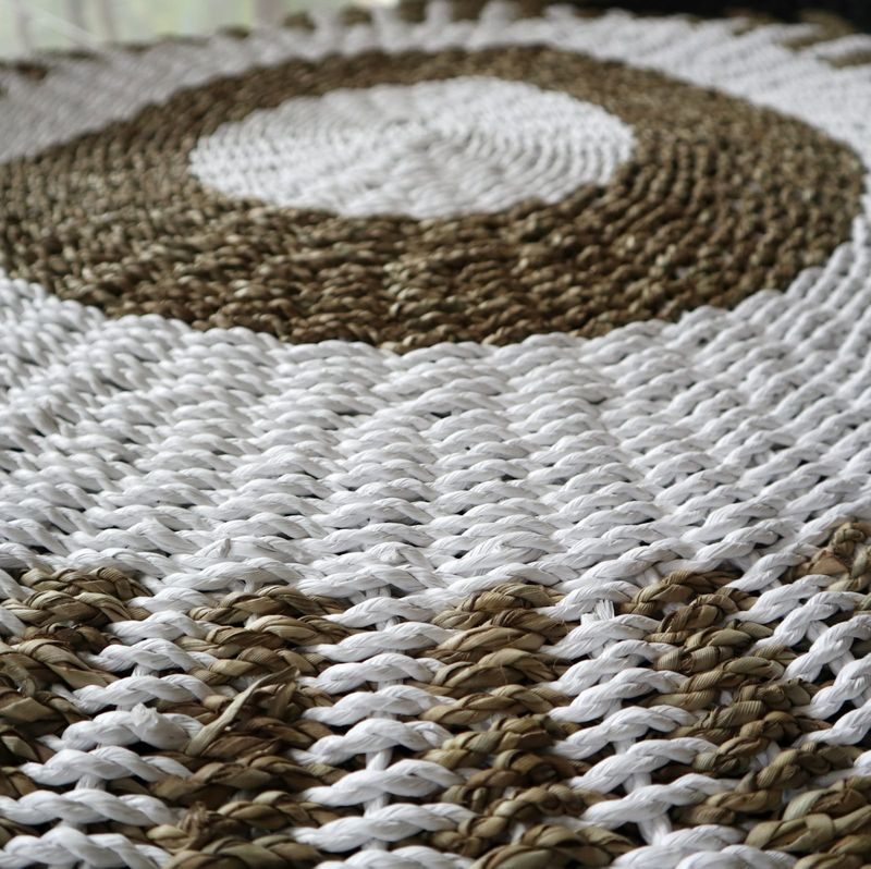 Tapis en Jonc de Mer Rond Blanc & Tan - Soleil - 1m