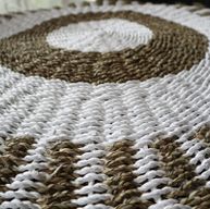 Tapis en Jonc de Mer Rond Blanc & Tan - Soleil - 1m
