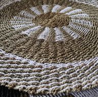 Tapis en Jonc de Mer Rond Blanc & Tan - Soleil Intérieur - 1m