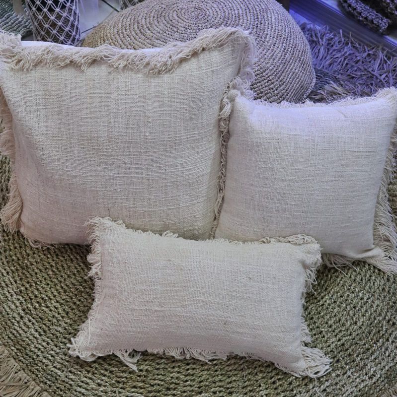 Coussin en lin 30x50cm avec frange