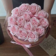 Bouquet Cadeau Fleur de Savon - 13 Roses Roses - Coeur