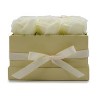 Bouquet Cadeau Fleur de Savon - 9 Roses Crème - Carré