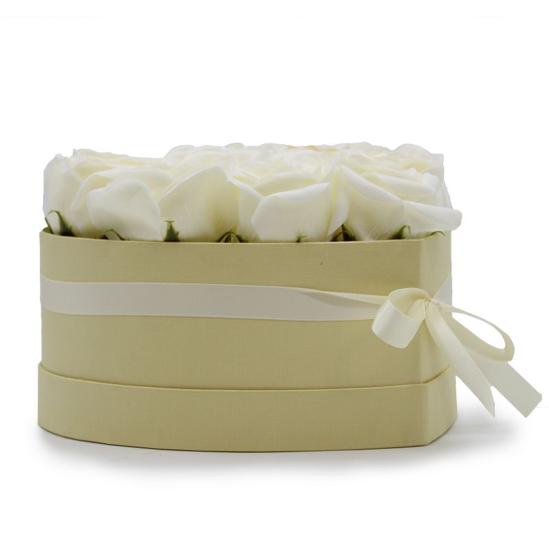 Bouquet Cadeau Fleur de Savon - 13 Roses Crème - Coeur