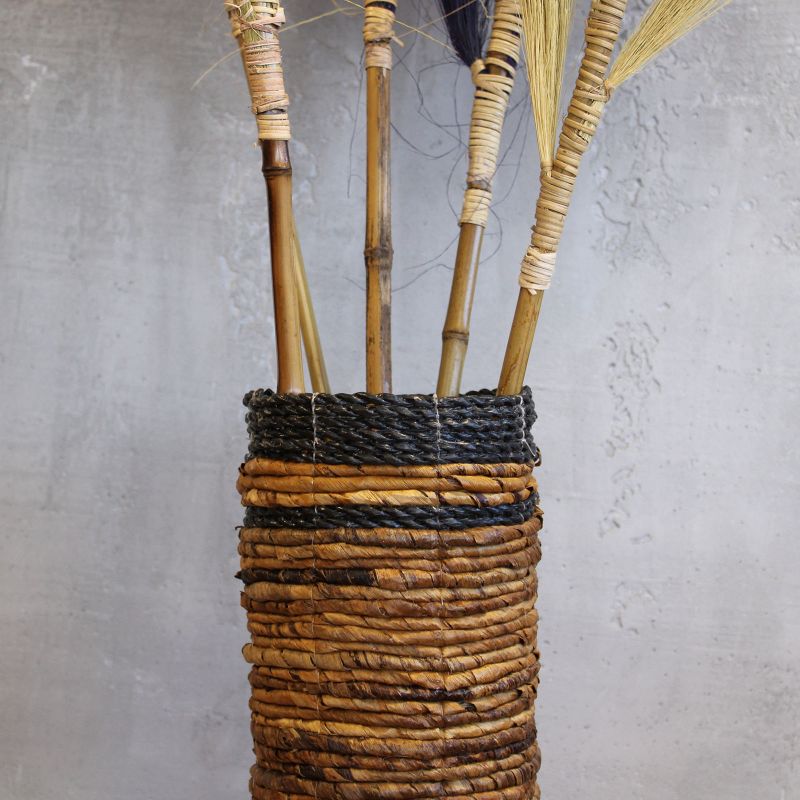 Ensemble en feuille de bananier - 2 vases et 2 bacs
