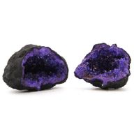 Géodes de calsite colorées - Roche noire - Bleue