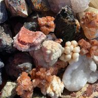 Spécimens minéraux - Chalcopyrite (environ 35 à 66 pièces)
