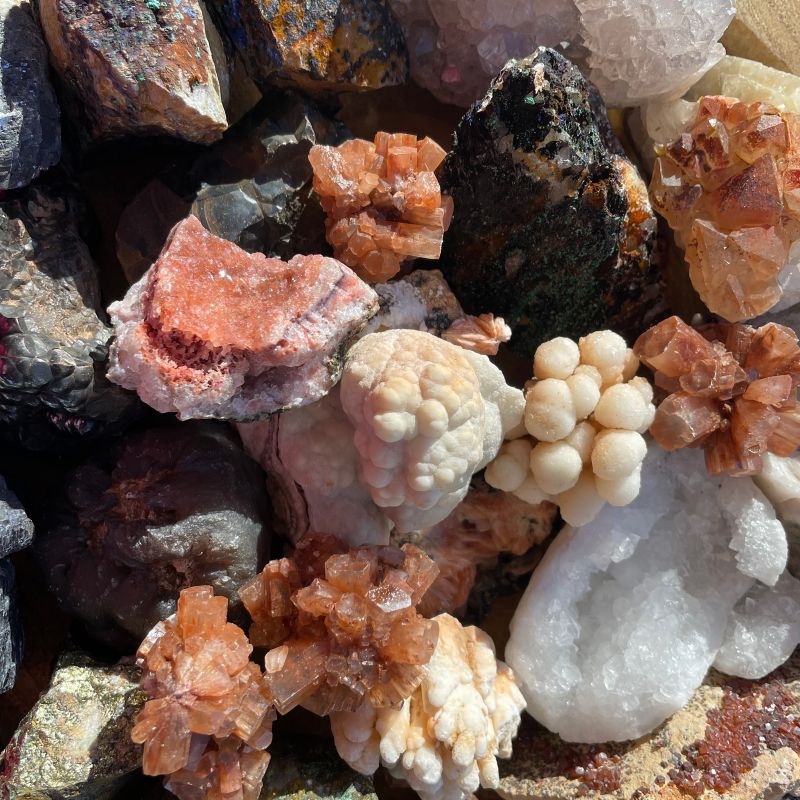 Spécimens minéraux - Chalcopyrite (environ 35 à 66 pièces)