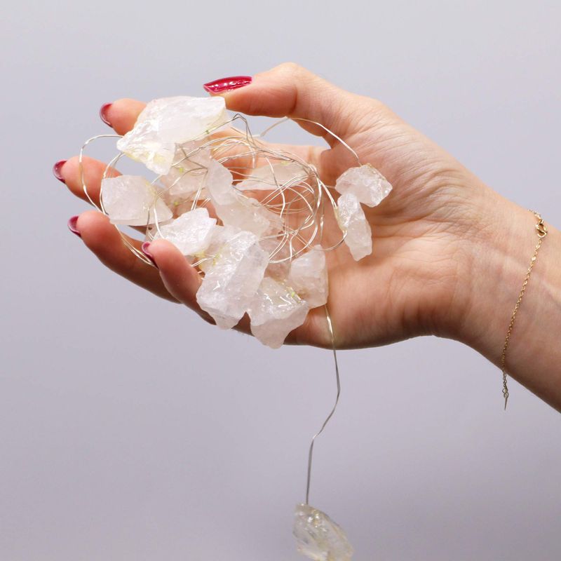 Lumières d'Enchantement en Pierres Précieuses - Quartz de Roche