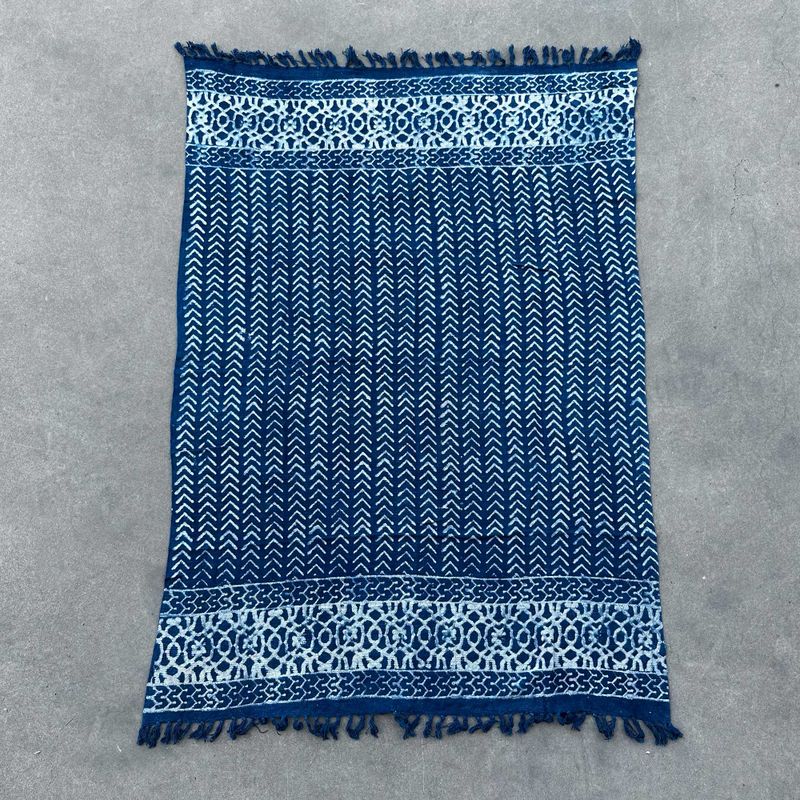 Jeté de canapé/lit Indigo Fait main - 170x120cm - Flèches Seedha