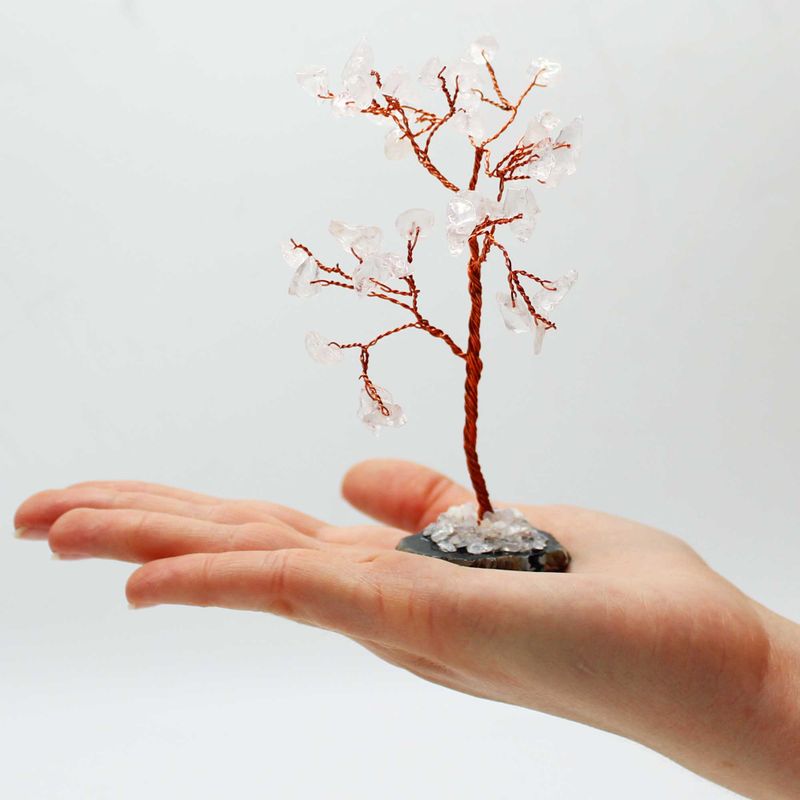Arbre à Pierres Précieuses - Quartz Rocheux sur Base d'Agate Naturelle Noire (35 pierres)