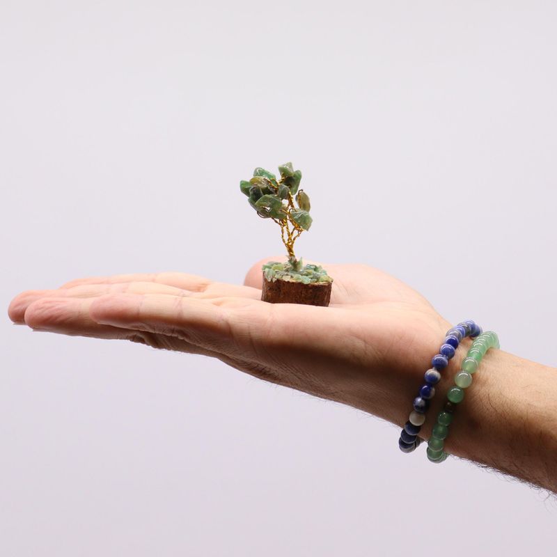 Mini Arbre en Pierres Précieuses sur Socle en Bois - Mélange Assorti (15 pierres)