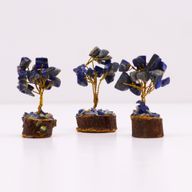 Mini Arbre en Pierres Précieuses sur Socle en Bois - Sodalite (15 pierres)