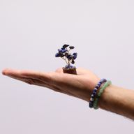 Mini Arbre en Pierres Précieuses sur Socle en Bois - Sodalite (15 pierres)