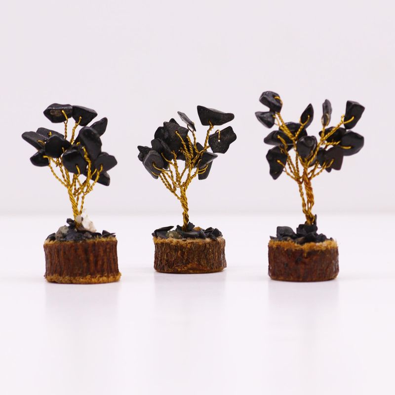 Mini Arbre en Pierres Précieuses sur Socle en Bois - Agate Noire (15 pierres)