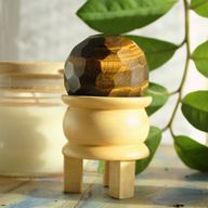 Boule de Guérison à Facettes en Pierres Précieuses & Support - Oeil de Tigre