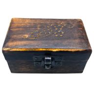 Pilulier en Bois 9x5x4cm - Motifs Sculptés - Modèles Assortis