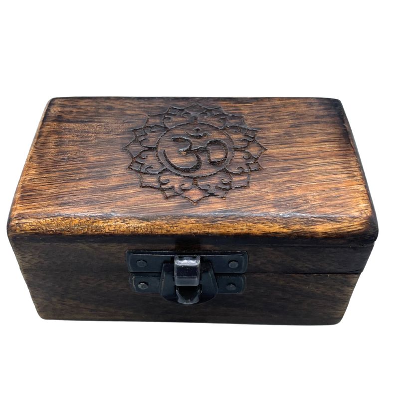 Pilulier en Bois 9x5x4cm - Motifs Sculptés - Modèles Assortis