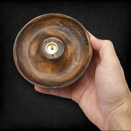 Support de Bâtonnets d'Encens en Bois de Manguier Sculpté avec Finition Brûlée