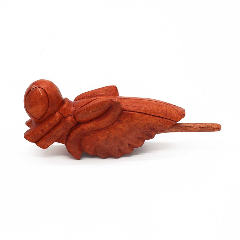 Sauterelle en Bois qui Gargouille