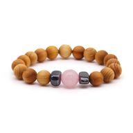 Bracelet Chakra du Coeur en Bois de Cèdre avec Quartz Rose